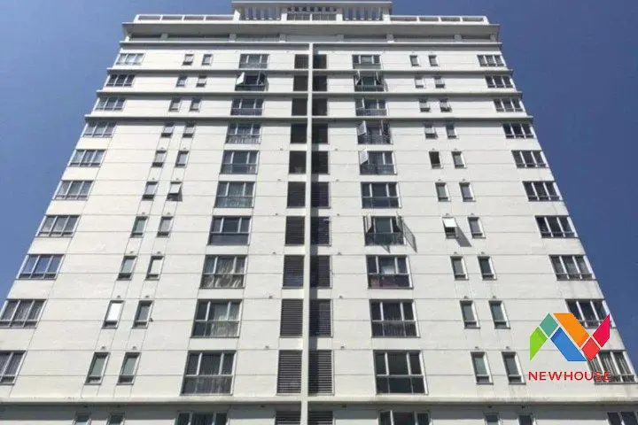Mặt tiền t&ograve;a nh&agrave; Sinh Lợi