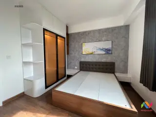 estate-img