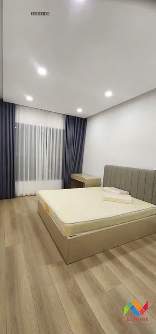 estate-img