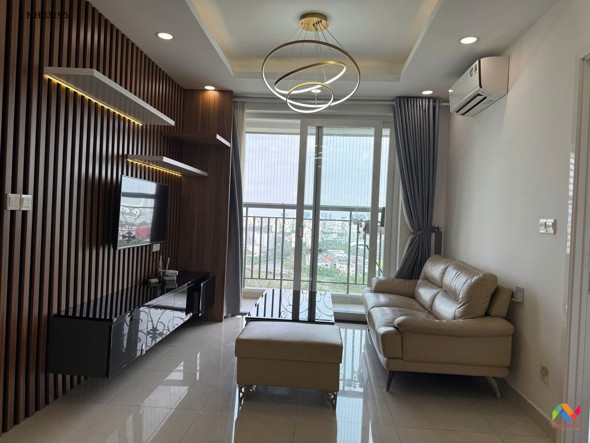 Saigon Mia